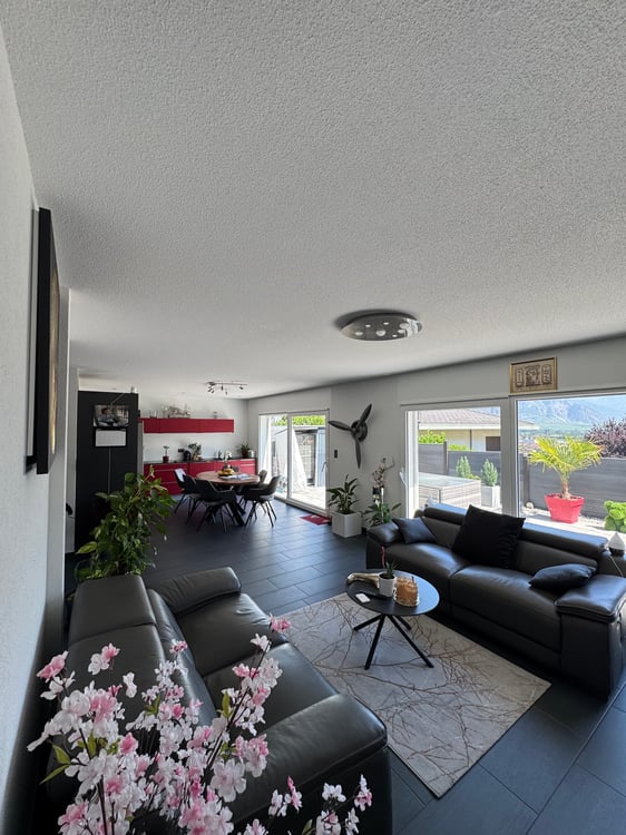 Maison familiale moderne de 5.5 pièces à Saxon – Vue panoramique sur les montagnes 5