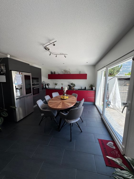 Maison familiale moderne de 5.5 pièces à Saxon – Vue panoramique sur les montagnes 3