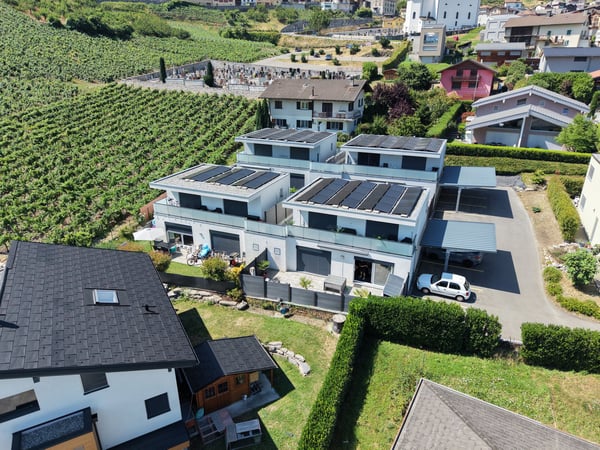Maison familiale moderne de 5.5 pièces à Saxon – Vue panoramique sur les montagnes 1