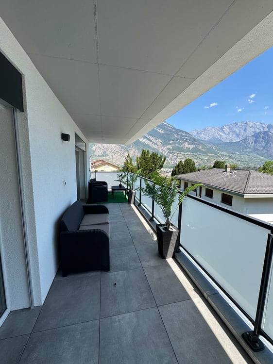 Maison familiale moderne de 5.5 pièces à Saxon – Vue panoramique sur les montagnes 15