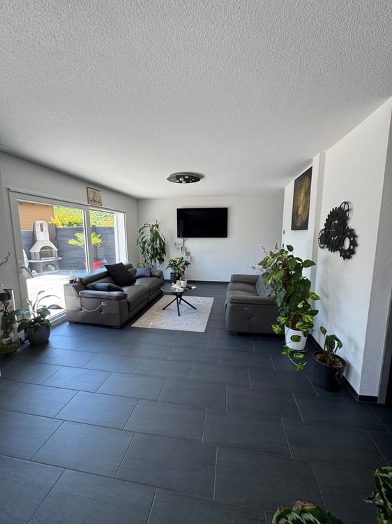 Maison familiale moderne de 5.5 pièces à Saxon – Vue panoramique sur les montagnes 4
