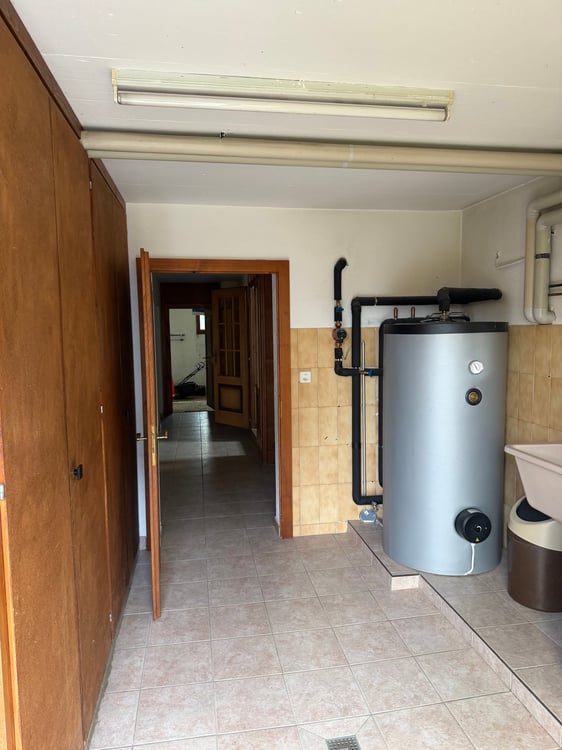 Villa à Saillon – beaux volumes et potentiel de modernisation 39