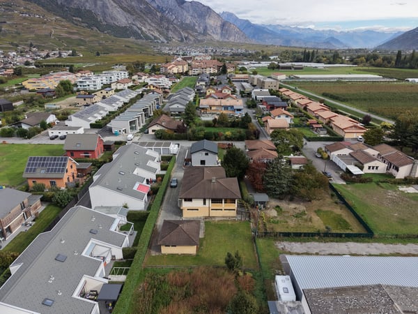 Villa à Saillon – beaux volumes et potentiel de modernisation 4