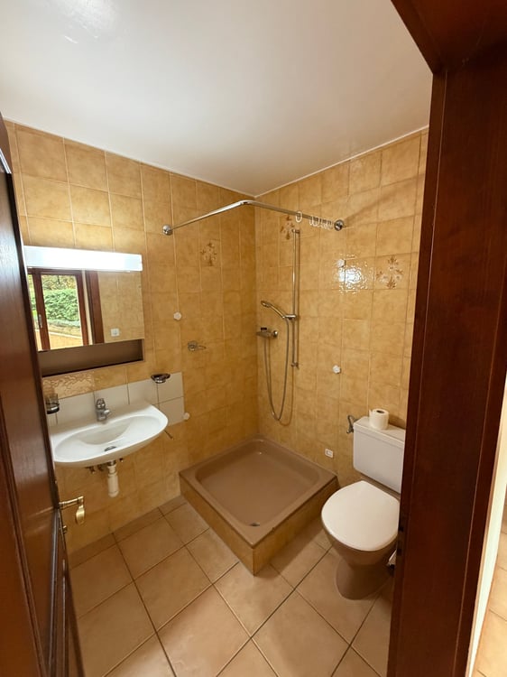 Villa à Saillon – beaux volumes et potentiel de modernisation 17