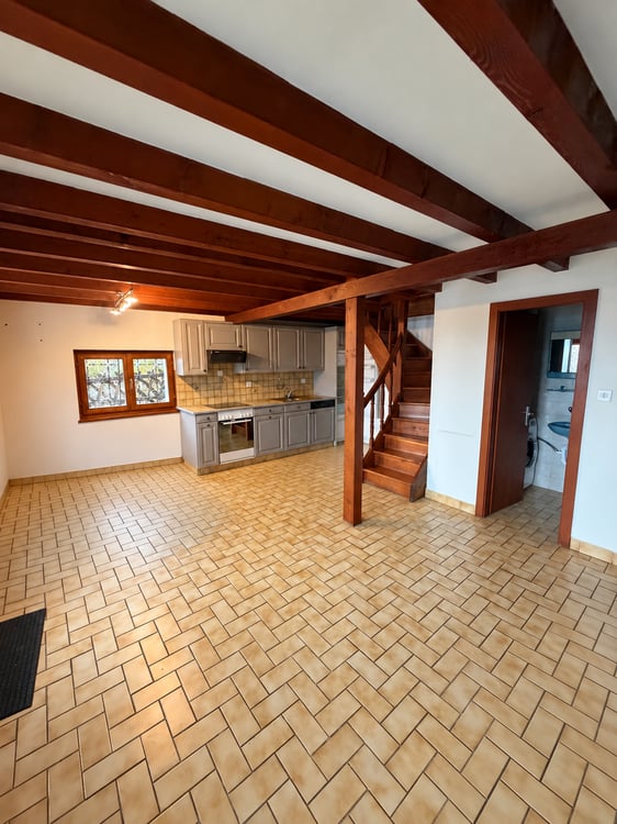 Chalet chaleureux de 4,5 pièces avec vue et garage à Chamoson 2