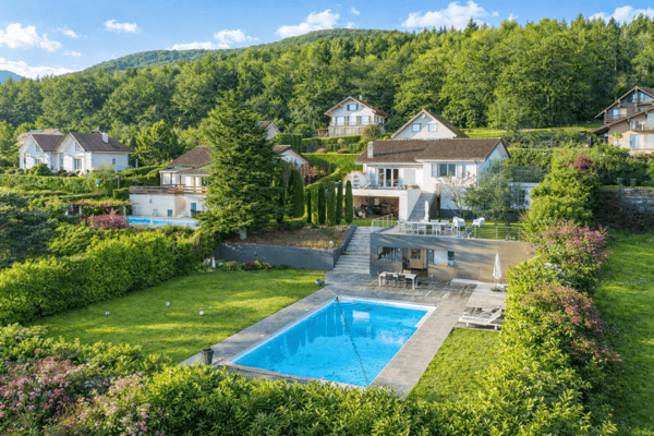 Villa d'exception avec vue panoramique sur le Mont-Blanc, le lac Léman et les Alpes