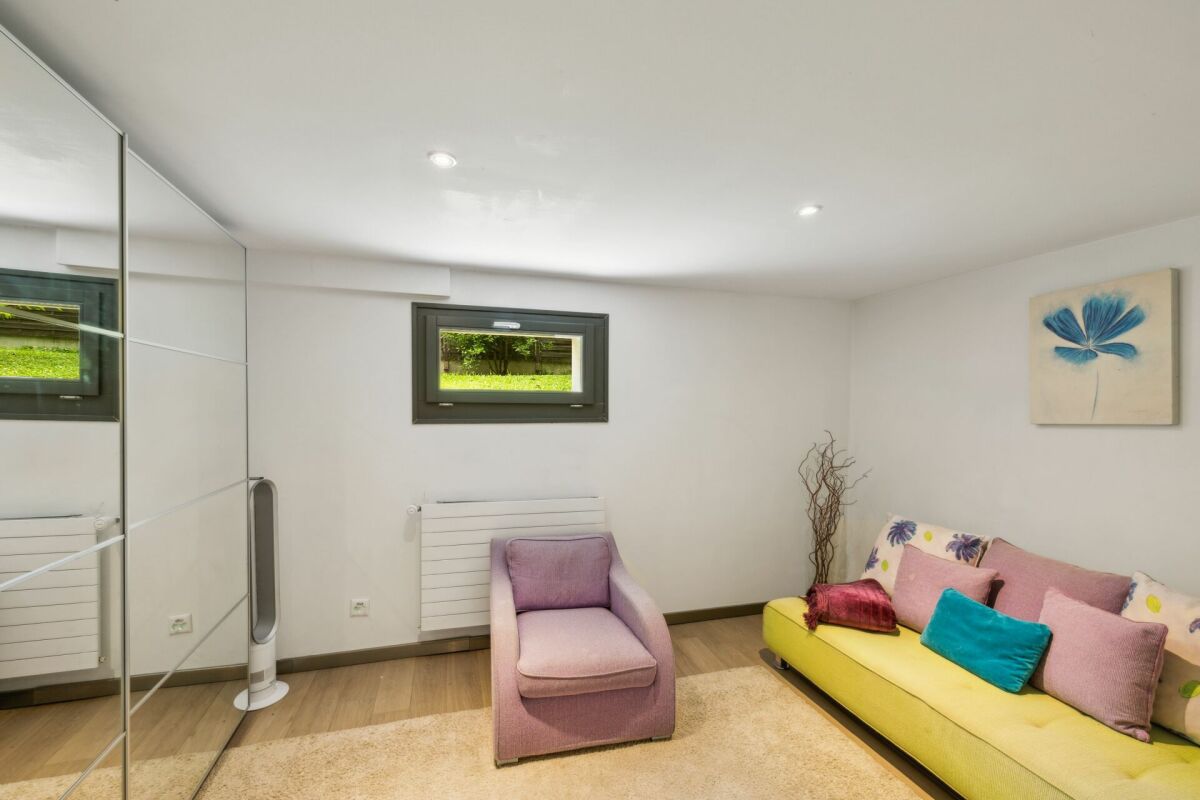 Luxe et nature à deux pas du centre - Villa privative contemporaine à Grand-Lancy