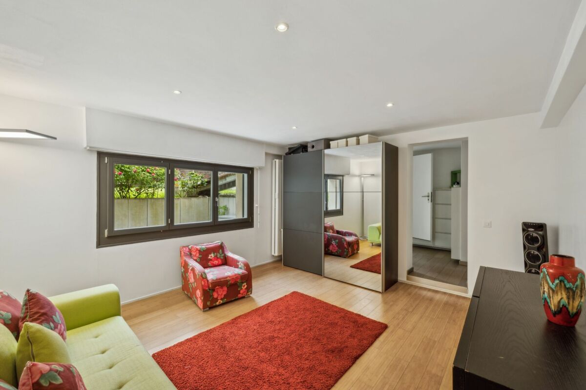 Luxe et nature à deux pas du centre - Villa privative contemporaine à Grand-Lancy