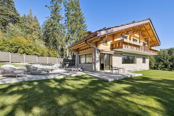 Chalet d'Exception à Crans-Montana 4