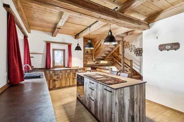 Magnifique propriété avec mazot indépendant et piscine extérieure 17