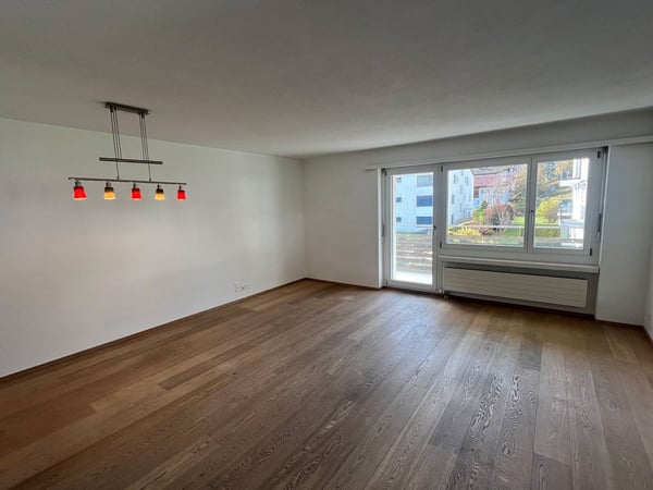 Die attraktive und schön renovierte 1-Zimmerwohnung in Sagogn 4
