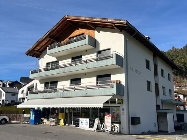 Die attraktive und schön renovierte 1-Zimmerwohnung in Sagogn 1