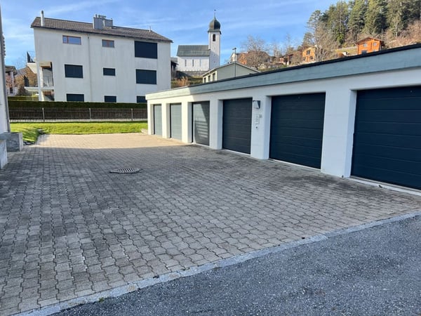 Die attraktive und schön renovierte 1-Zimmerwohnung in Sagogn 11