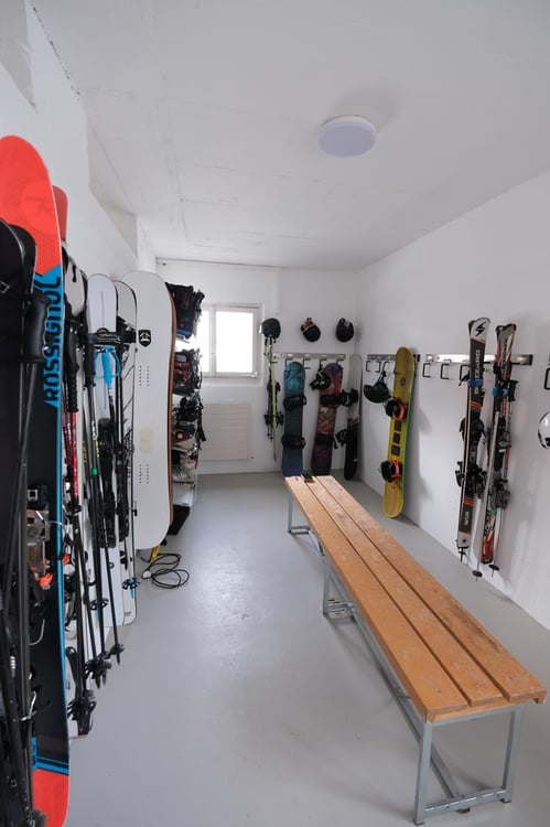 Die attraktive Wohnung an bester Lage mit Ski-in und Ski-out in Laax Murschetg 9
