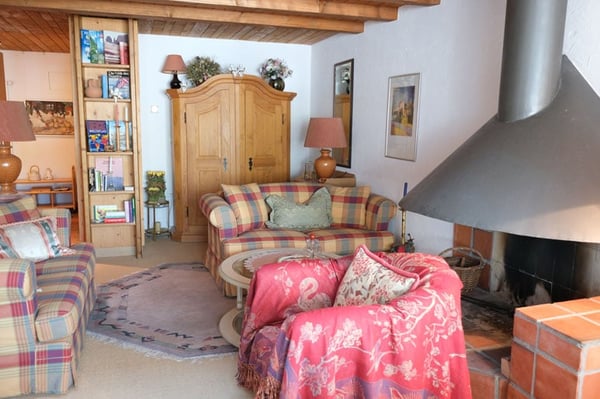Eine 2.5-Zimmer-Wohnung mit Galerie an bester Lage in Laax 2
