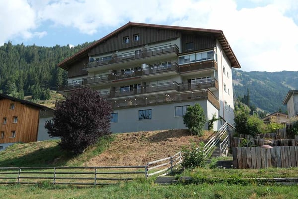 Die grosse und gemütliche 3.5 Zimmerwohnung in Sedrun 1