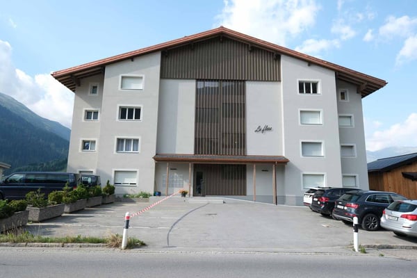 Die grosse und gemütliche 3.5 Zimmerwohnung in Sedrun 2