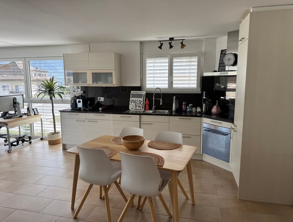 A vendre magnifique Appartement 4.5 pièce 3