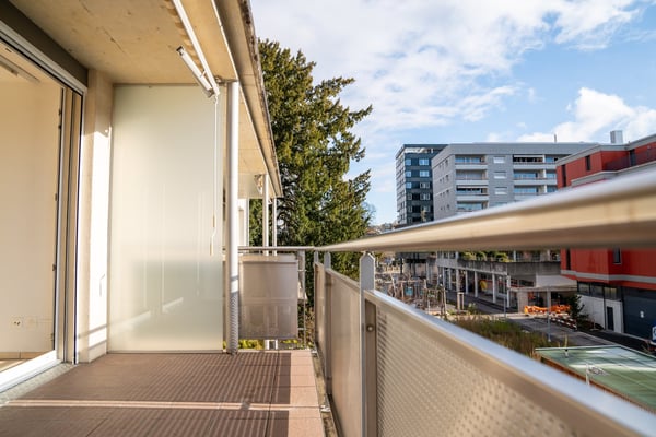 Moderne 4.5-Zimmer-Wohnung mit Jurablick in Biel 15