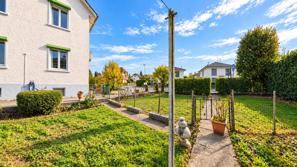 Doppelhaushälfte mit grossem Garten – Raum für Ihre Wohnideen in Biberist 2
