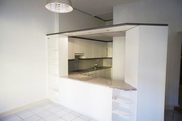 BEFRISTET bis Ende April 2026 - geräumig, hell und top zentral! 2