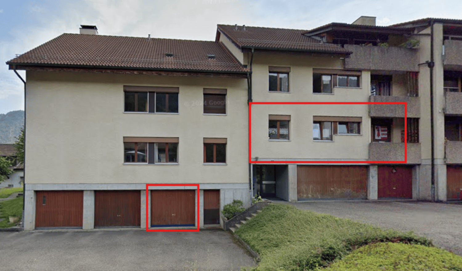 4-story building, beige exterior, 3 garages