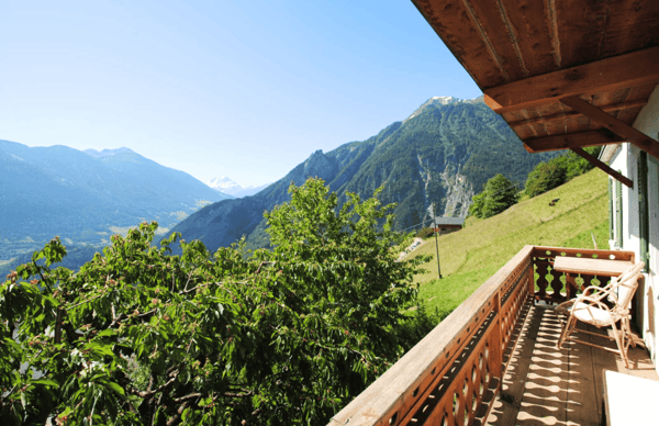 Chalet de 2 appartements à Vens (Bagnes) avec terrain constructible annexe 2