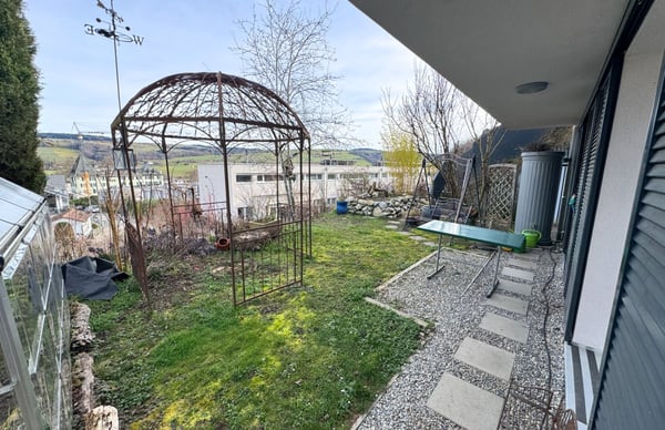 Maison mitoyenne avec viager occupé 5 ans et terrain annexe constructible 5