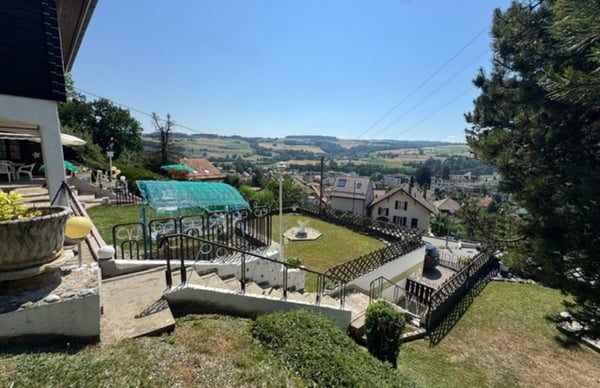 Maison individuelle de 8 pièces et 5 garages (vente à terme à 5 ans) 4
