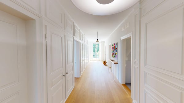 Stilvolle 2.5 Zimmer Wohnung mit privilegierter Aussicht 2