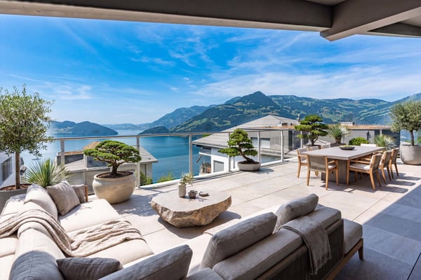 Attikawohnung mit Panorama und Stil