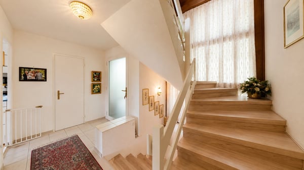 Charmantes 5.5-Zimmer-Doppeleinfamilienhaus 5