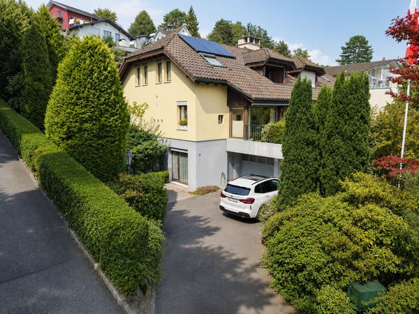 Charmantes 5.5-Zimmer-Doppeleinfamilienhaus 13