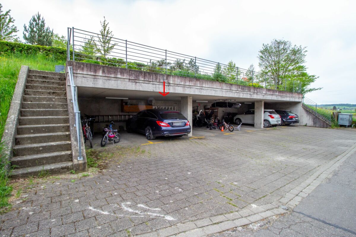5.5-Zimmer-Doppeleinfamilienhaushälfte mit ausgebautem Dachstock und Aussicht