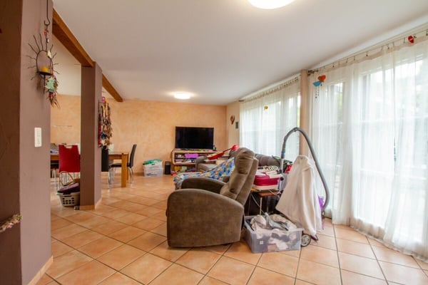 5.5-Zimmer-Doppeleinfamilienhaushälfte mit ausgebautem Dachstock und Aussicht 8