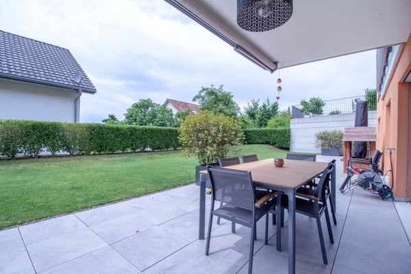 Moderne und helle 3.5-Zimmer- Gartenwohnung im steuergünstigen Winkel 17
