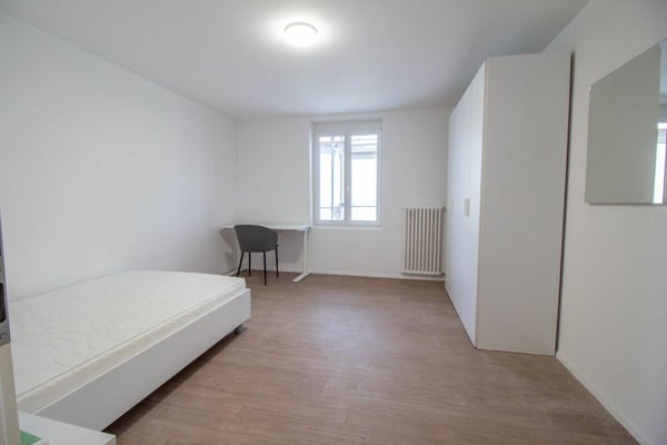 Möblierte und frisch sanierte Zimmer in WG-Wohnungen - ideal für Studierende oder Alleinstehende 3