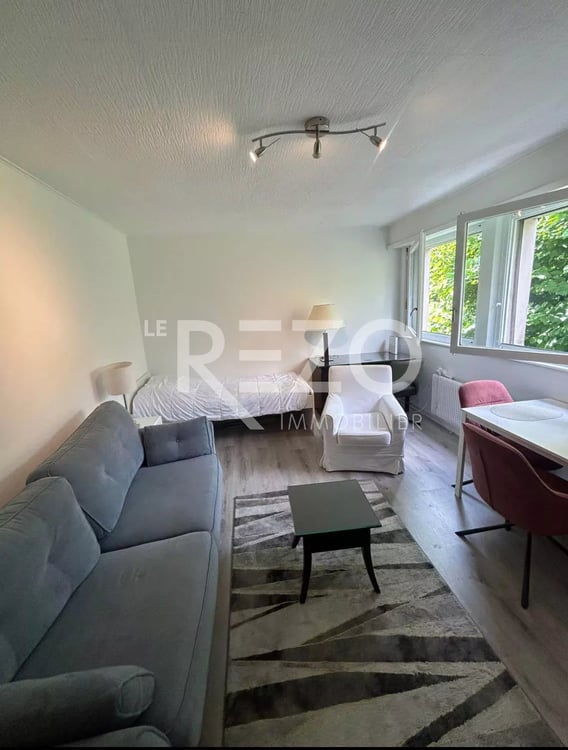 Studio en attique - avec vue 2