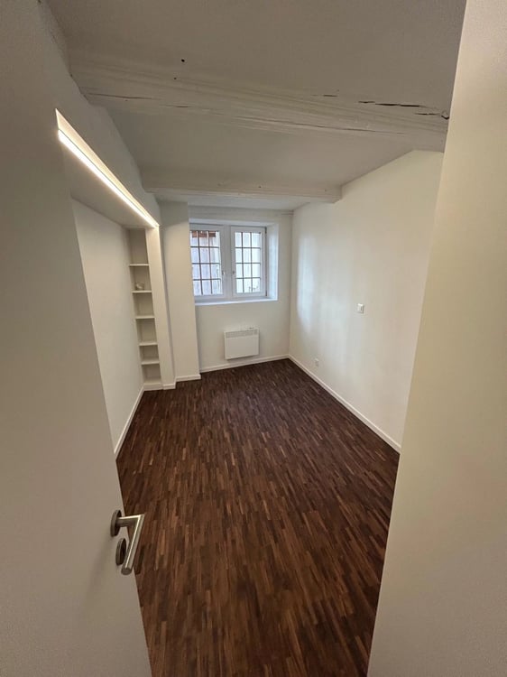 Appartement de 1.5 pièces entièrement rénové à louer en vielle ville de Sion 5