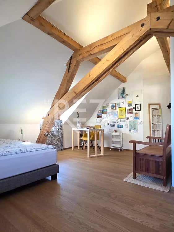 Maison villageoise individuelle + 2.1 pièces - Entièrement rénovés - Sierre 12