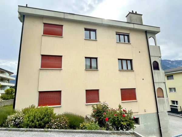 OPPORTUNITÉ 4.5 Zimmer zur Renovierung 2