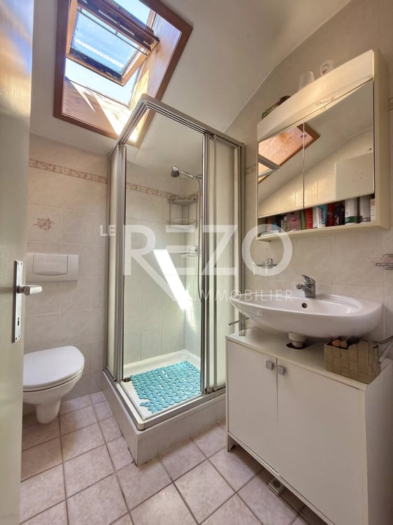 Confortable maison familiale sur grand terrain de 780m2. Réchy. 13