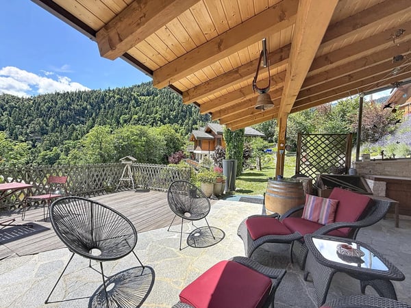 Villa familiale pleine de charme avec terrasse couverte et vue exceptionnelle à Chamoson 13