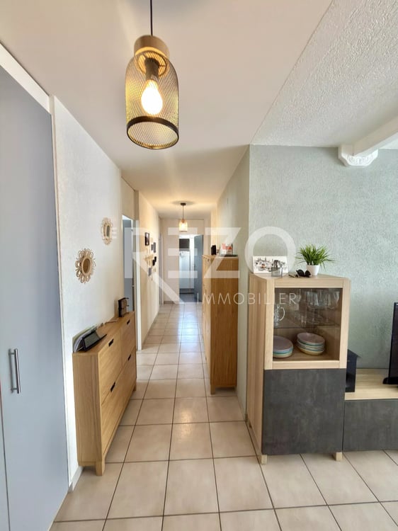 Appartement 4,5 pièces lumineux avec grand balcon exposé plein sud - Grône. 6