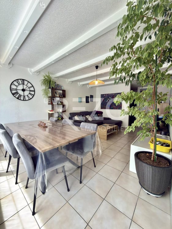 Appartement 4,5 pièces lumineux avec grand balcon exposé plein sud - Grône. 5