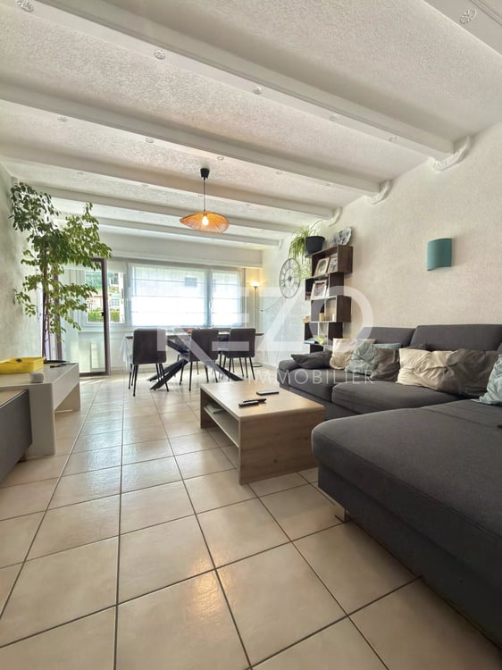 Appartement 4,5 pièces lumineux avec grand balcon exposé plein sud - Grône. 3
