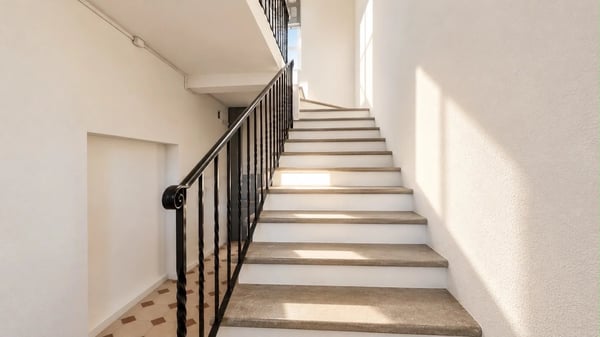 INVESTISSEURS : UN IMMEUBLE ENTIÈREMENT LOUÉ, UN RENDEMENT IMMÉDIAT ET UN FORT POTENTIEL DE VALORISATION ! 3