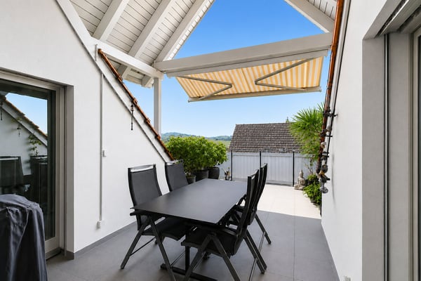 Grosszügige Dach-Maisonettewohnung mit Südwestterrasse und Alpensicht 8