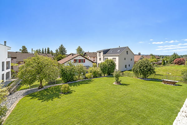 Familienhaus mit Sonnenterrasse und Garten 11