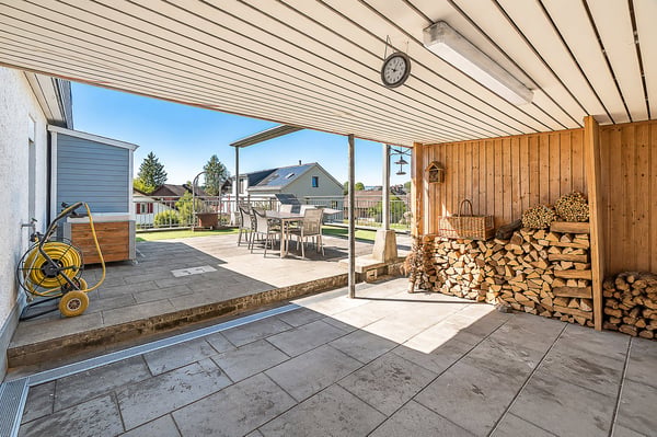 Familienhaus mit Sonnenterrasse und Garten 9